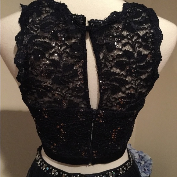 Sequin Hearts Navy 2-pc Lace Prom Dress - Picture 5 of 8
